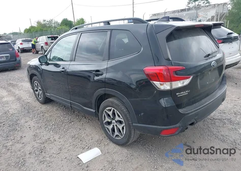 2019 Subaru Forester Premium z USA, uszkodzony, nr VIN JF2SKAEC6KH509995